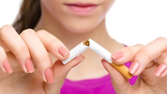 blog-novun-4-habitos-saudades-para-evitar-o-envelhecimento-da-pele-fumo